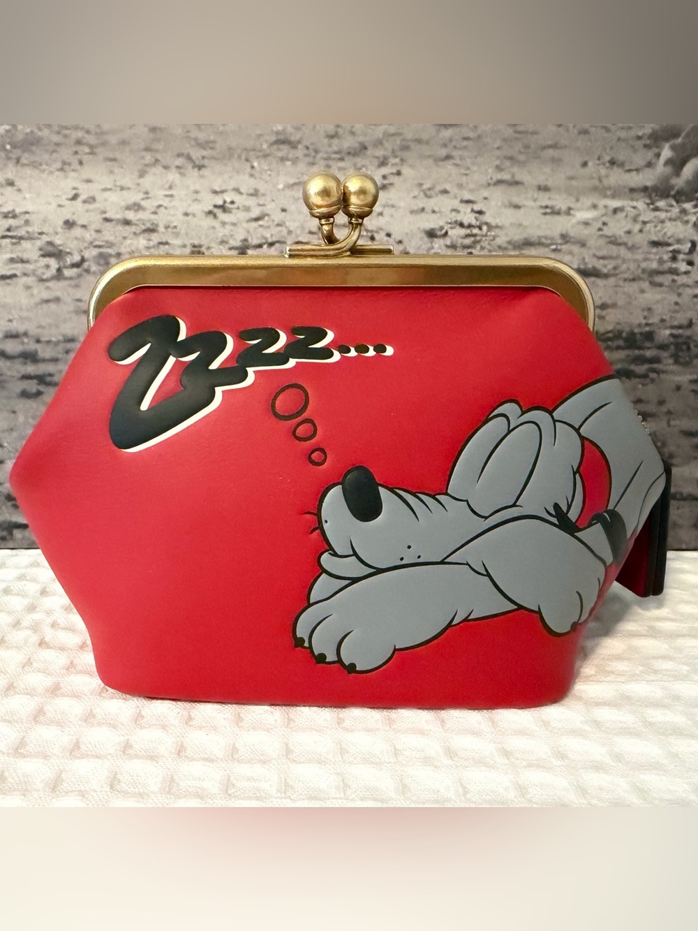 NWT Disney X Coach Kisslock Frame Bag with Sleepy Pluto Red Brass CDL98